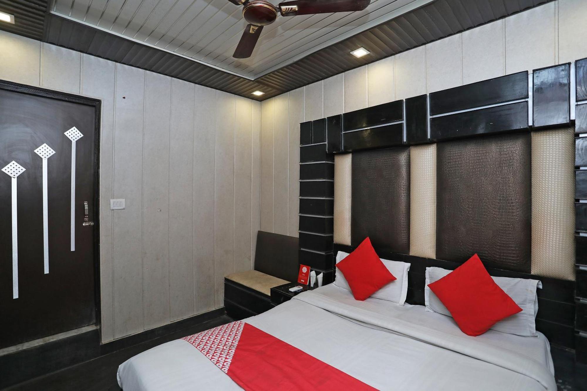 Hotel O Shri Sai International Nueva Delhi Exterior foto