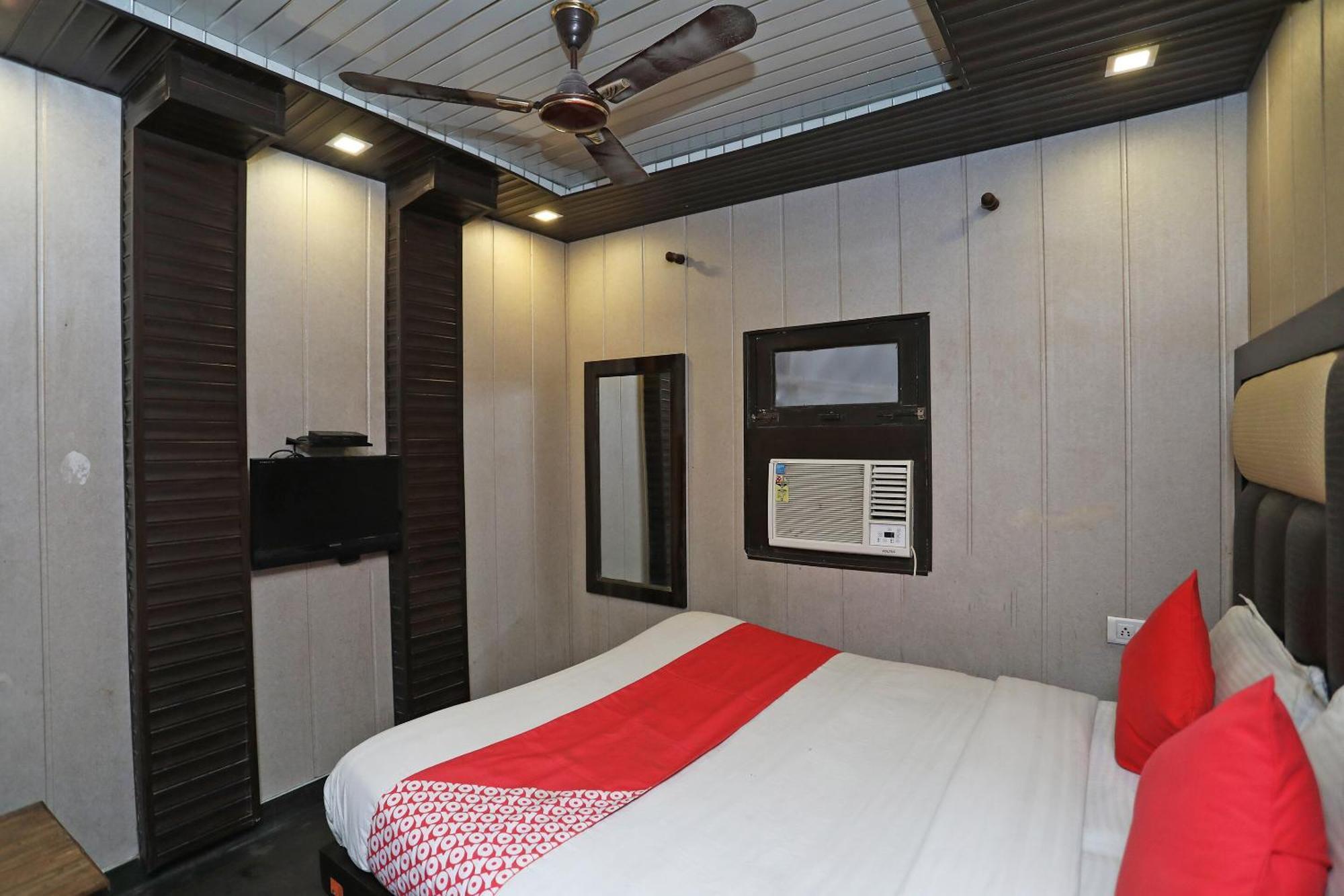 Hotel O Shri Sai International Nueva Delhi Exterior foto